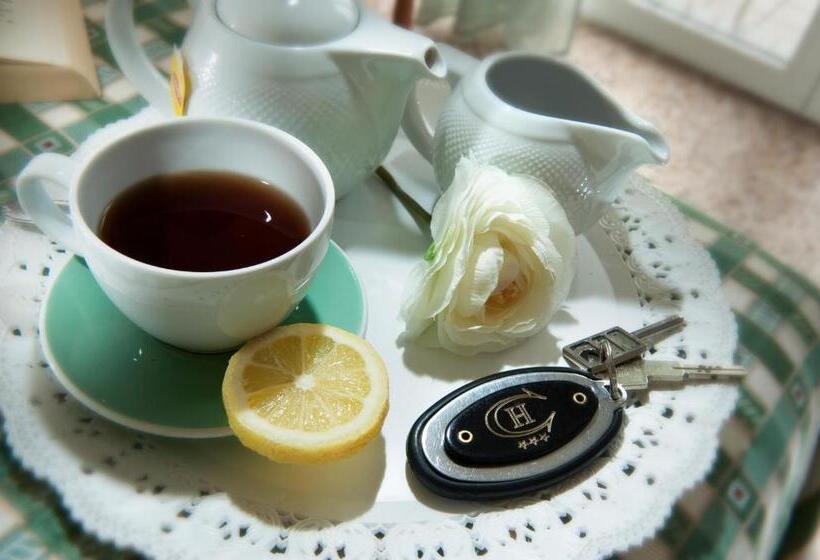 חדר סטנדרט נוף לים עם מרפסת, Caravel B&b