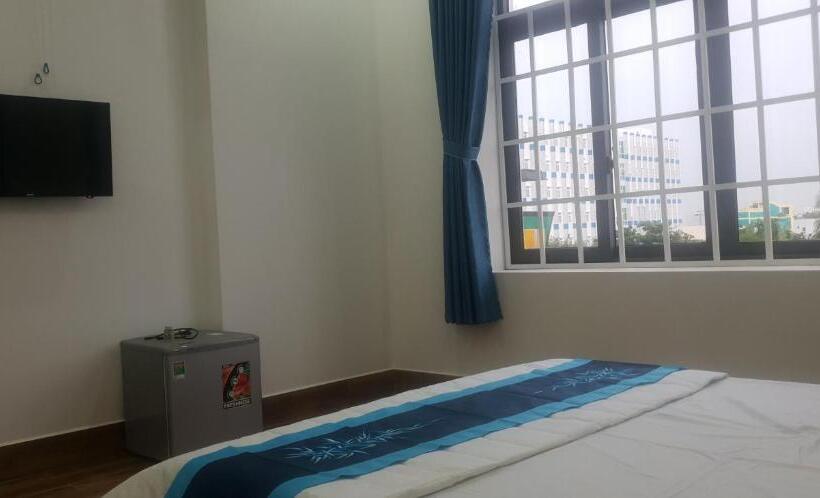 اتاق لوکس, Lại Nguyễn Boutique