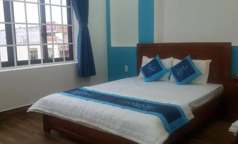 اتاق لوکس, Lại Nguyễn Boutique