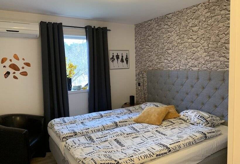 חדר סטנדרט, 4hearts B&b