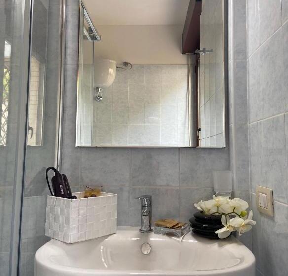 带阳台标准四人间, Cala Di Rio B&b