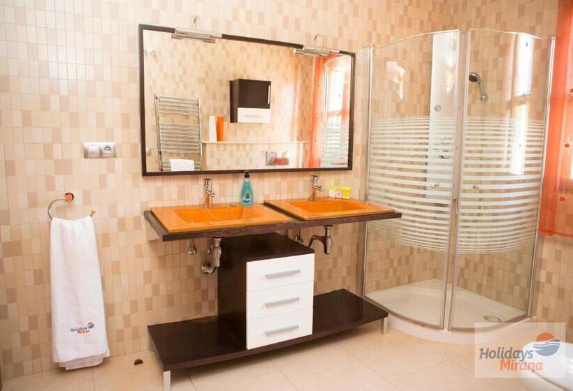 غرفة ديلوكس, Holidays Mirana