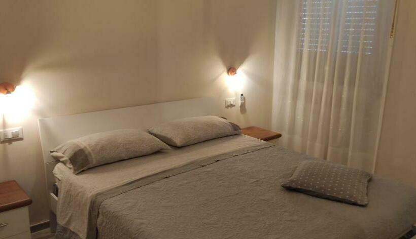 اتاق استاندارد, Daisy