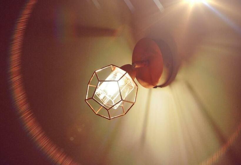 اتاق استاندارد, Daisy