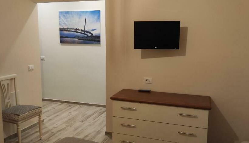 اتاق استاندارد, Daisy