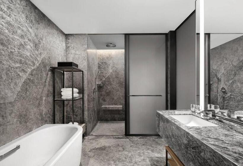 Номер Deluxe Кровать Кинг Вид на Город, Courtyard Taiyuan