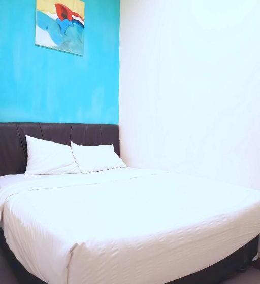 Quarto Deluxe, Oyo Flagship 3688 Pot Art