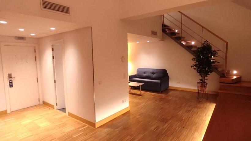 スイート, Villa Odon