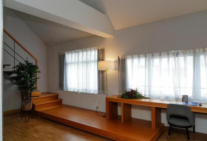 スイート, Villa Odon