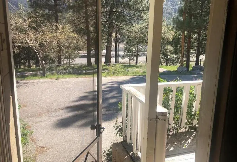 デラックスルーム, Mountain View Cabins
