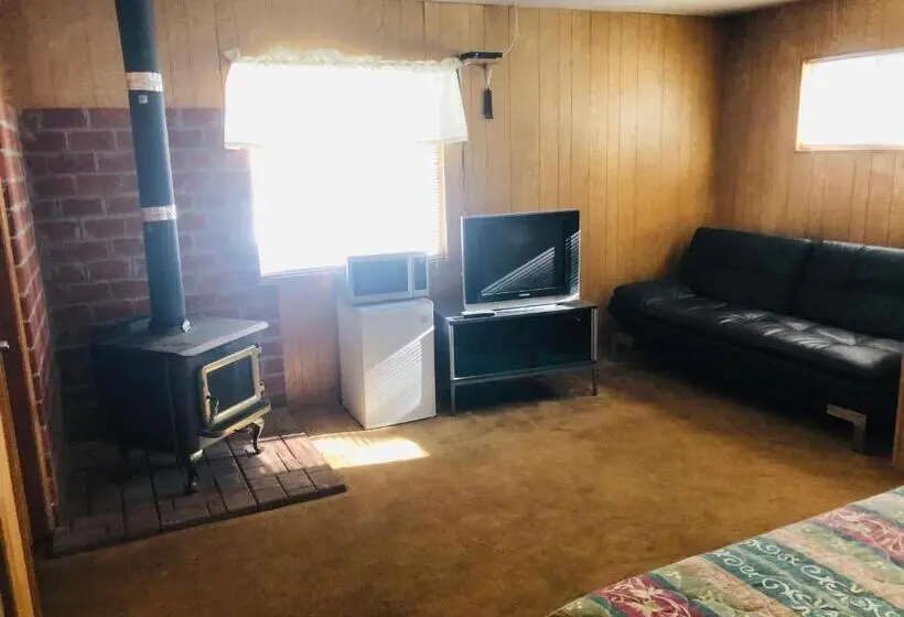 キングサイズベッドのスタンダードルーム, Mountain View Cabins
