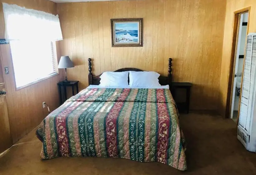 キングサイズベッドのスタンダードルーム, Mountain View Cabins
