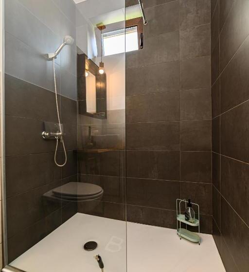 Дом 4 Спальни, The Good House   Harman