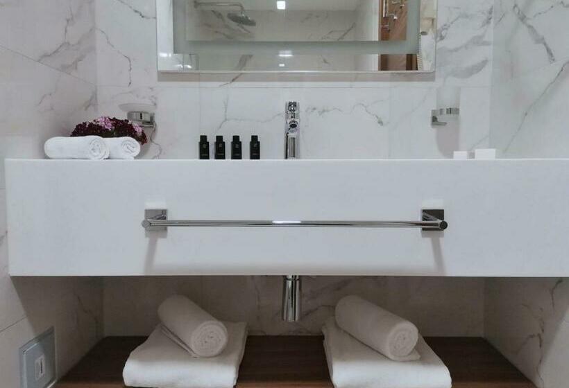 اتاق استاندارد, Central Point Hotel Beograd