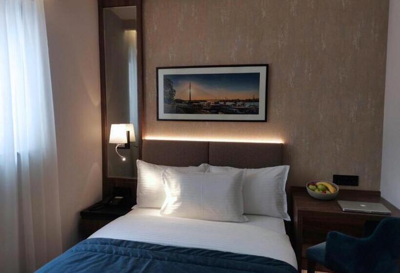 اتاق استاندارد یک نفره, Central Point Hotel Beograd