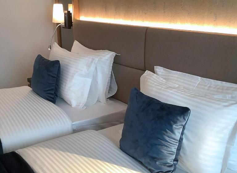 اتاق استاندارد, Central Point Hotel Beograd