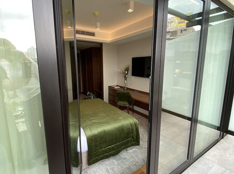 اتاق استاندارد با بالکن, Central Point Hotel Beograd