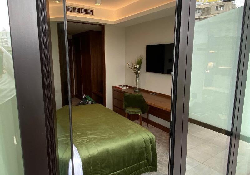 اتاق استاندارد با بالکن, Central Point Hotel Beograd