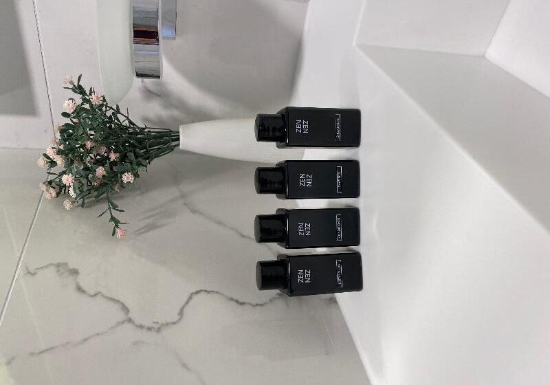 اتاق استاندارد با بالکن, Central Point Hotel Beograd