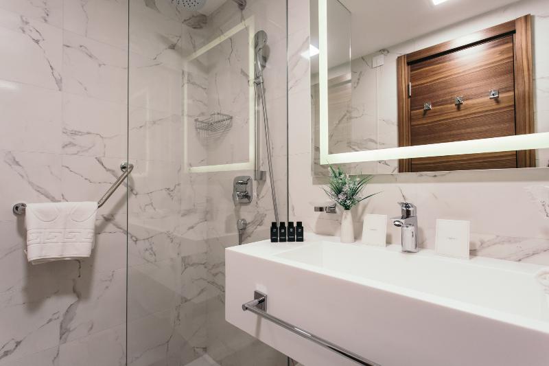 اتاق استاندارد یک نفره, Central Point Hotel Beograd