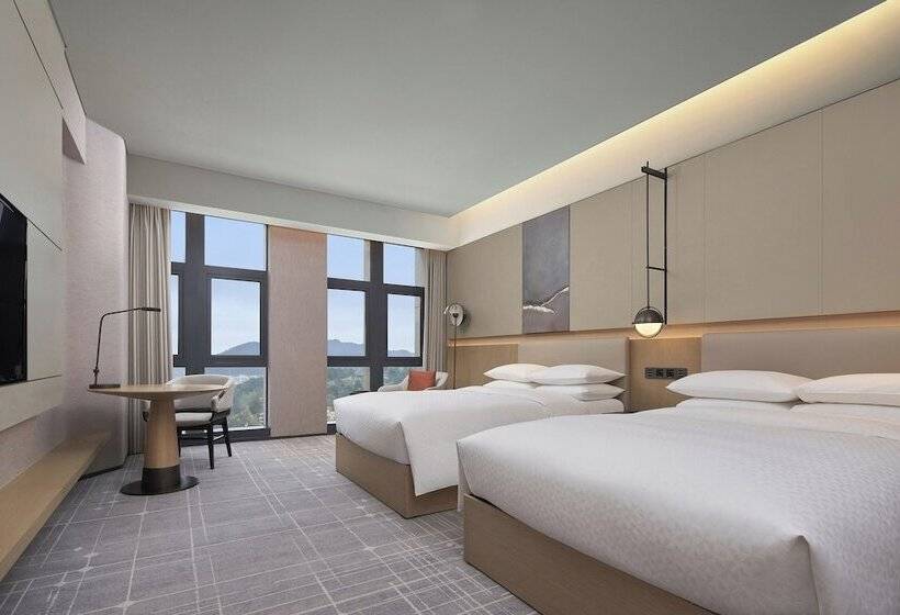 Quarto Executivo, Four Points By Sheraton Guiyang, Huaxi