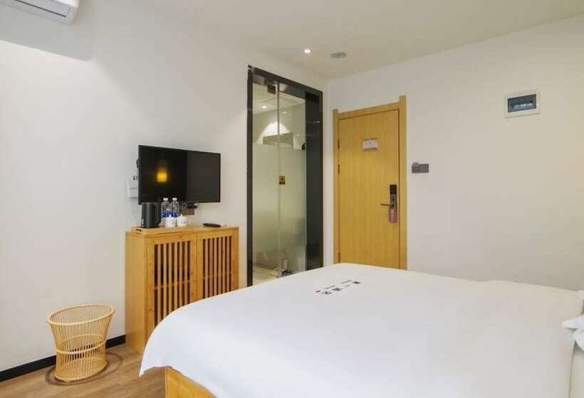 غرفة قياسية, Xiamen Qingyi