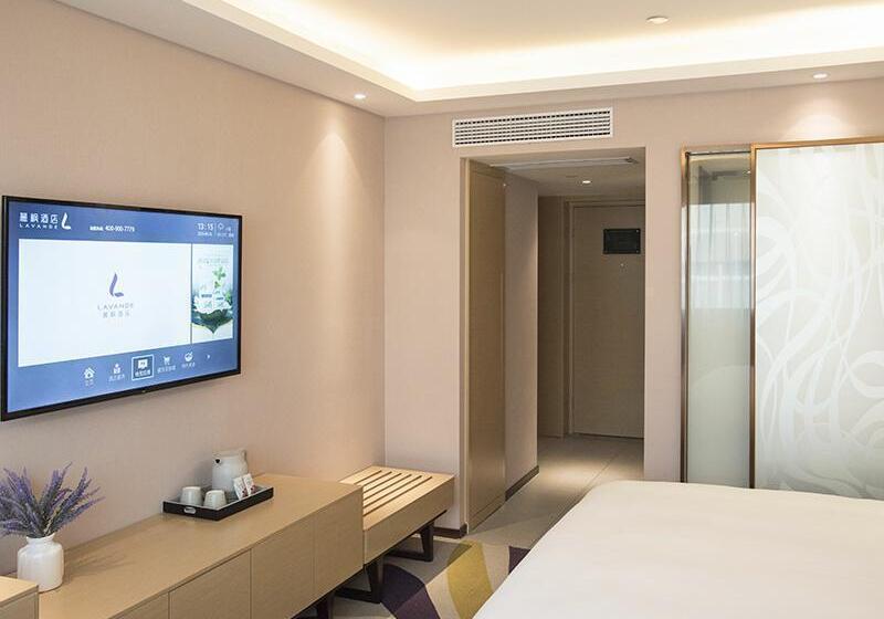 带大床的豪华间, Lavande Hotel Zhengzhou Longhai West Road Subway Station