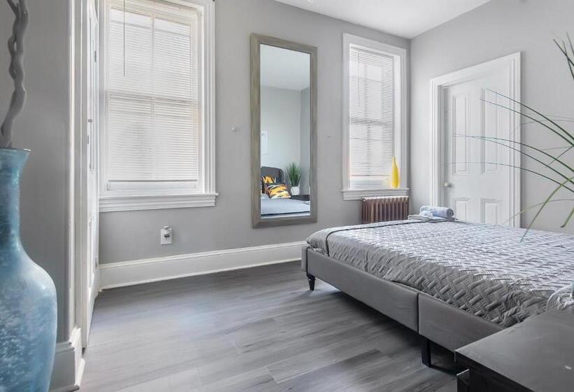 经济房, Philly Coed Dorm!! 15 Min Train To Center City!!