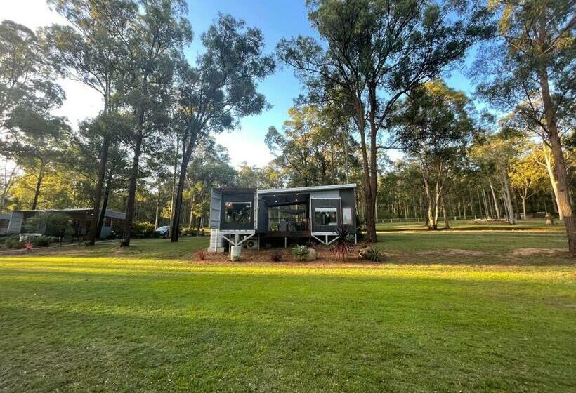 Люкс Повышенной Комфортности, Tuckers Lane Boutique Accommodation