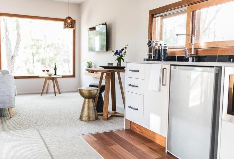 Люкс Повышенной Комфортности, Tuckers Lane Boutique Accommodation