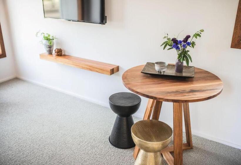 Люкс Повышенной Комфортности, Tuckers Lane Boutique Accommodation