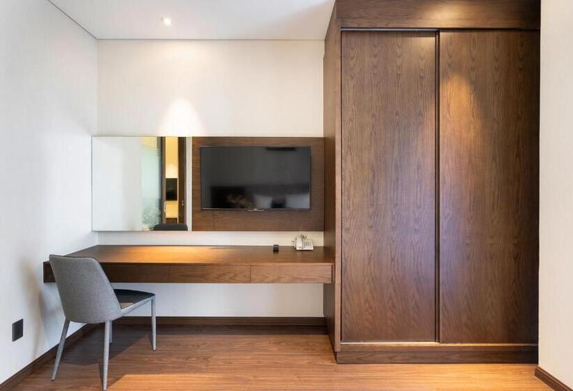 غرفة قياسية مزوَّدة بشُرفة, Dhts Business Hotel & Apartment