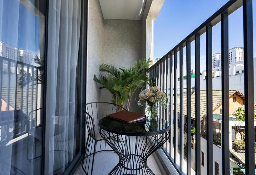 غرفة قياسية مزوَّدة بشُرفة, Dhts Business Hotel & Apartment