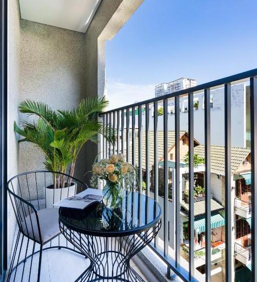 غرفة قياسية مزوَّدة بشُرفة, Dhts Business Hotel & Apartment