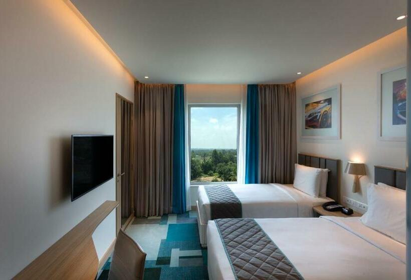 חדר סטנדרט עם מיטת קווין, Holiday Inn Express & Suites Bengaluru Old Madras Road, An Ihg