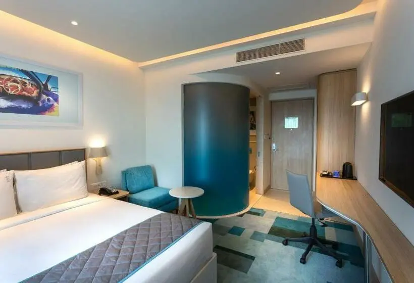 クイーンサイズベッドのスタンダードルーム, Holiday Inn Express & Suites Bengaluru Old Madras Road, An Ihg