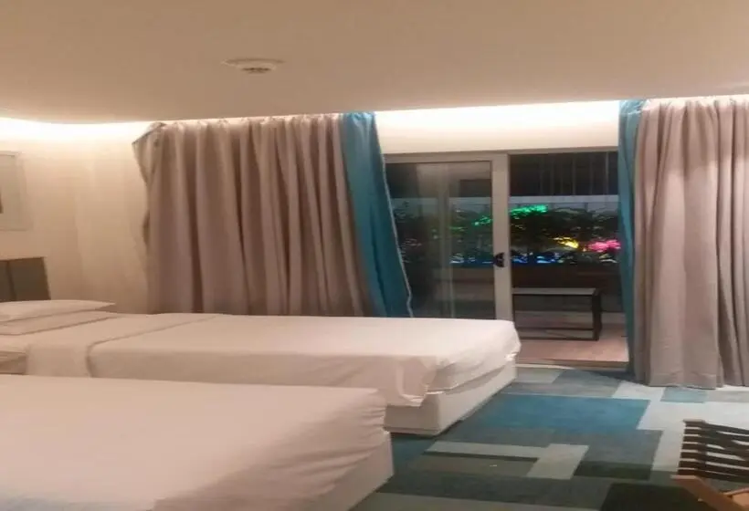バルコニー付きスタンダードルーム, Holiday Inn Express & Suites Bengaluru Old Madras Road, An Ihg