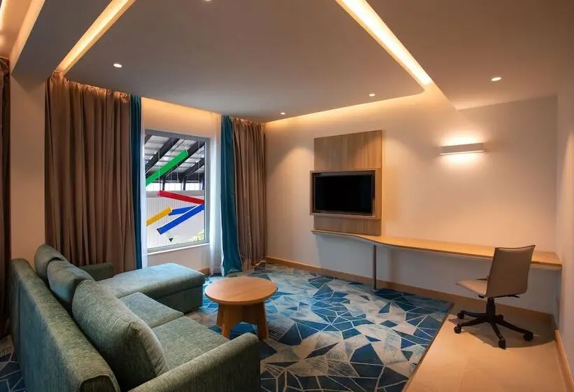 スイート, Holiday Inn Express & Suites Bengaluru Old Madras Road, An Ihg