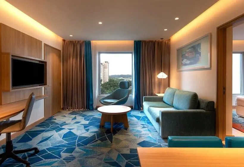 スイート, Holiday Inn Express & Suites Bengaluru Old Madras Road, An Ihg
