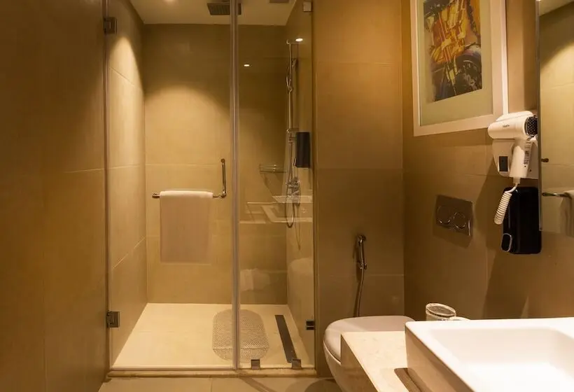 スイート, Holiday Inn Express & Suites Bengaluru Old Madras Road, An Ihg