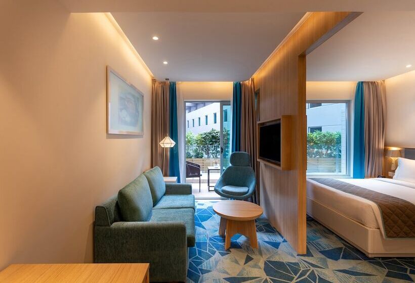 סוויטה, Holiday Inn Express & Suites Bengaluru Old Madras Road, An Ihg