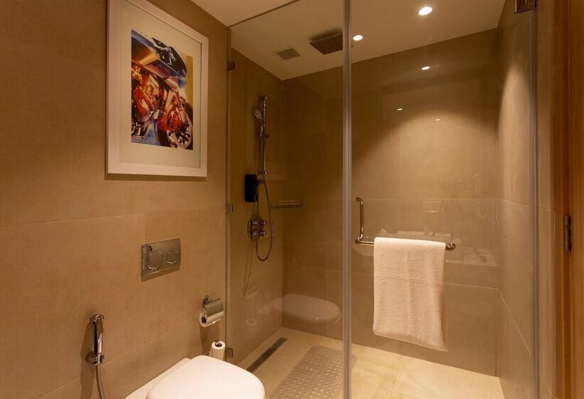 套房, Holiday Inn Express & Suites Bengaluru Old Madras Road, An Ihg