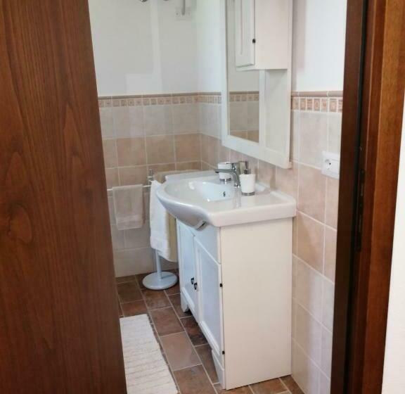 חדר סטנדרט לשלושה עם נוף לגינה, Il Podere Di Sole