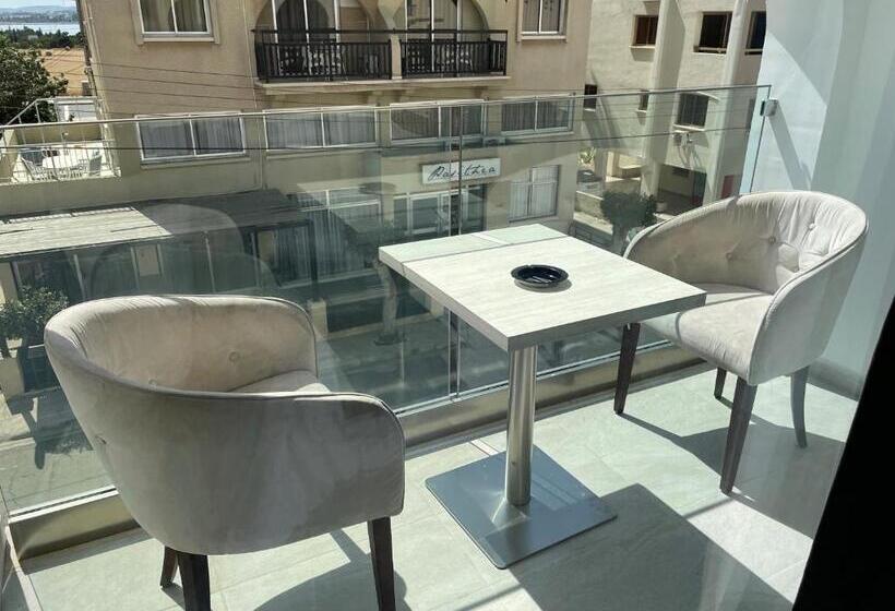 标准间带阳台, La Veranda