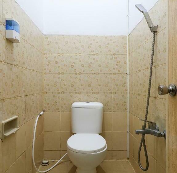 Номер Стандарт, Reddoorz At Merdeka Street Garut