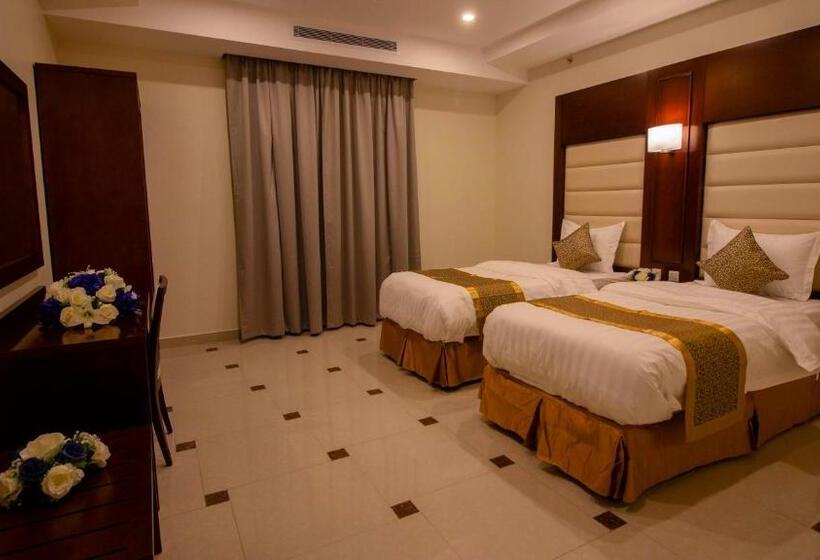 Апартаменты 3 Спальни, Nukhbat Al Makan Apartment