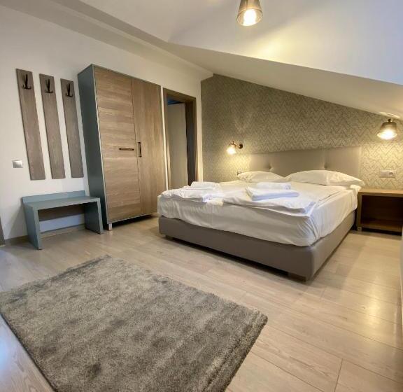 اتاق استاندارد, Adi&nicol