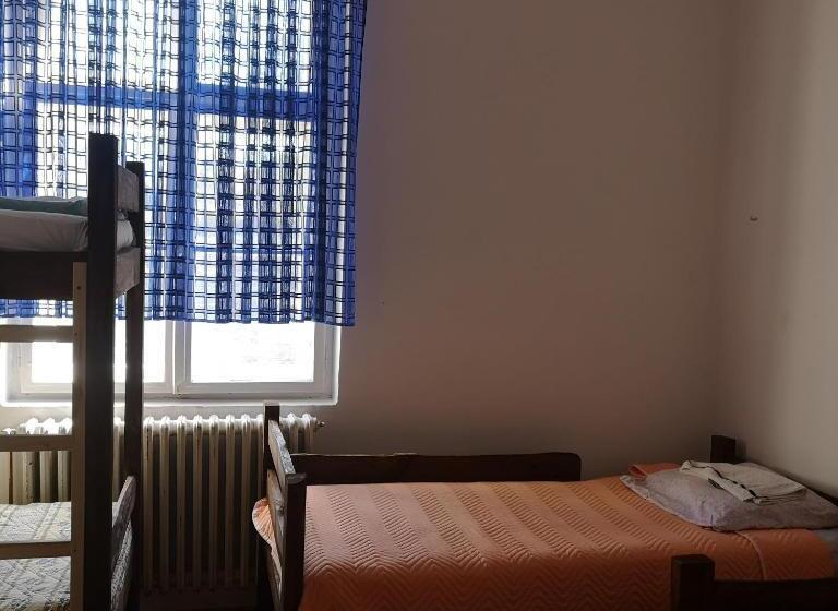 اتاق استاندارد چهار تخته, Etno Konak Angela