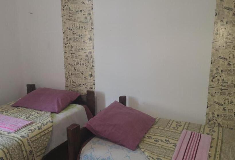 اتاق استاندارد چهار تخته, Etno Konak Angela