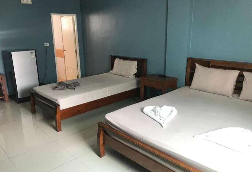 اتاق استاندارد سه نفره, Jt Guesthouse
